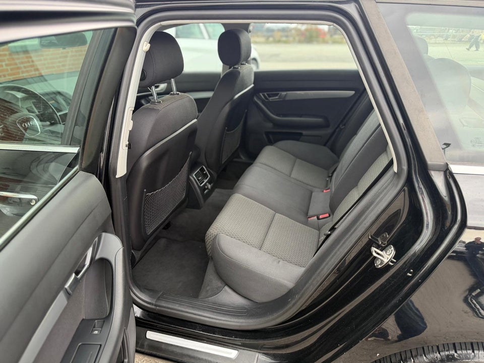 Audi A6 2,4 V6 Avant Multitr. 5d