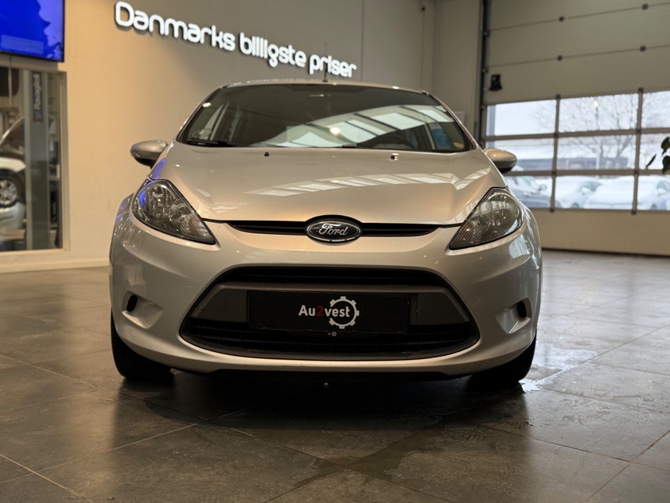 Ford Fiesta 1,6 Ti-VCT Titanium 5d