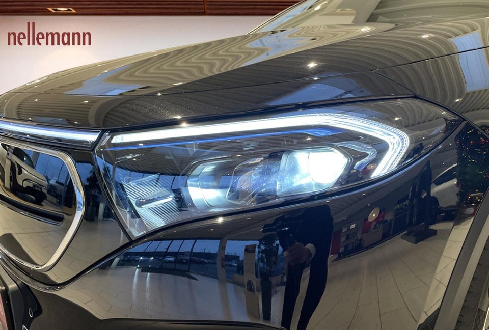 Mercedes EQA300 Progressive 4Matic 5d