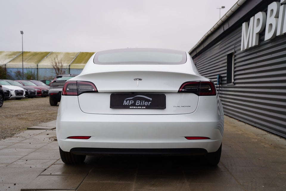 Tesla Model 3 Long Range AWD 4d