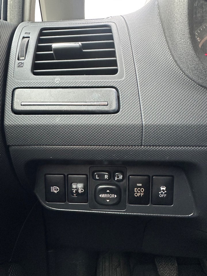 Toyota Auris 1,3 T2 5d