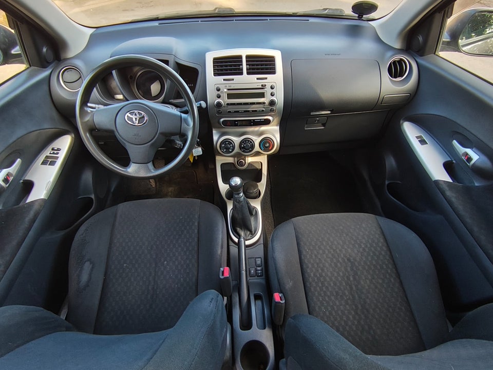 Toyota Urban Cruiser 1,3 VVT-i T2 5d