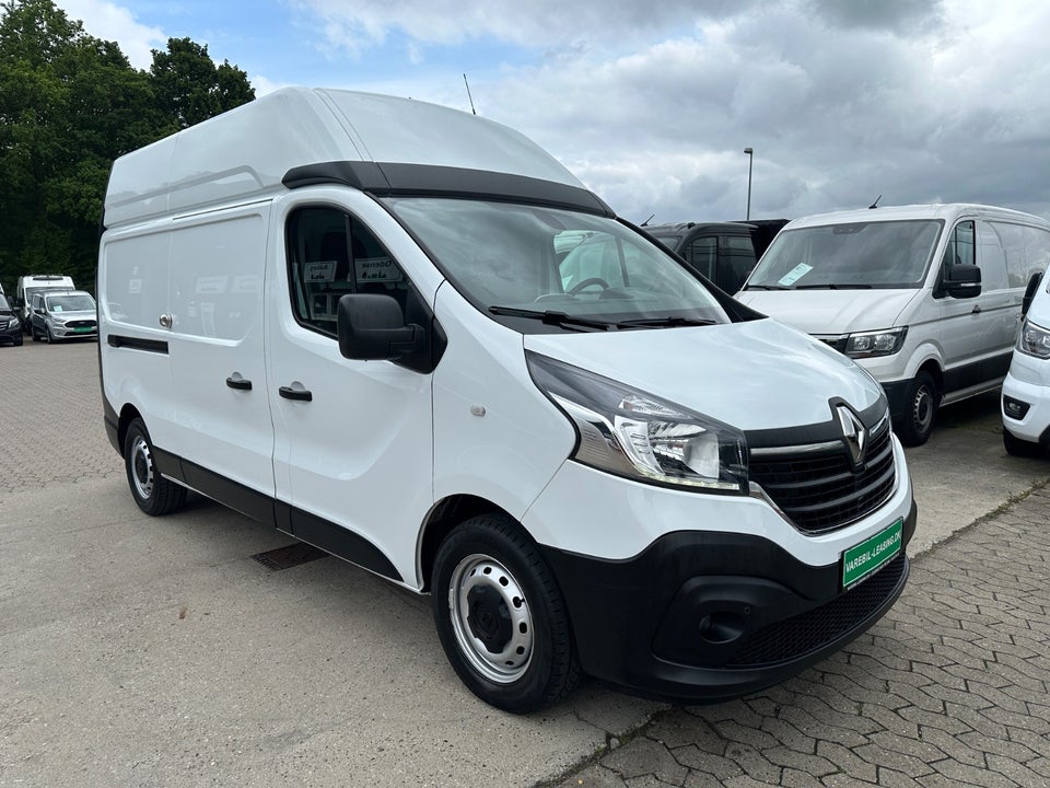 Renault Trafic T29 2,0 dCi 145 L2H2