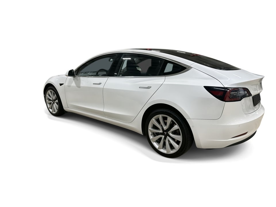 Tesla Model 3 Standard Range+ RWD 4d