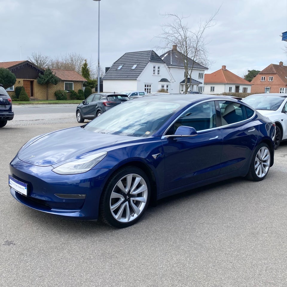 Tesla Model 3 Performance AWD 4d