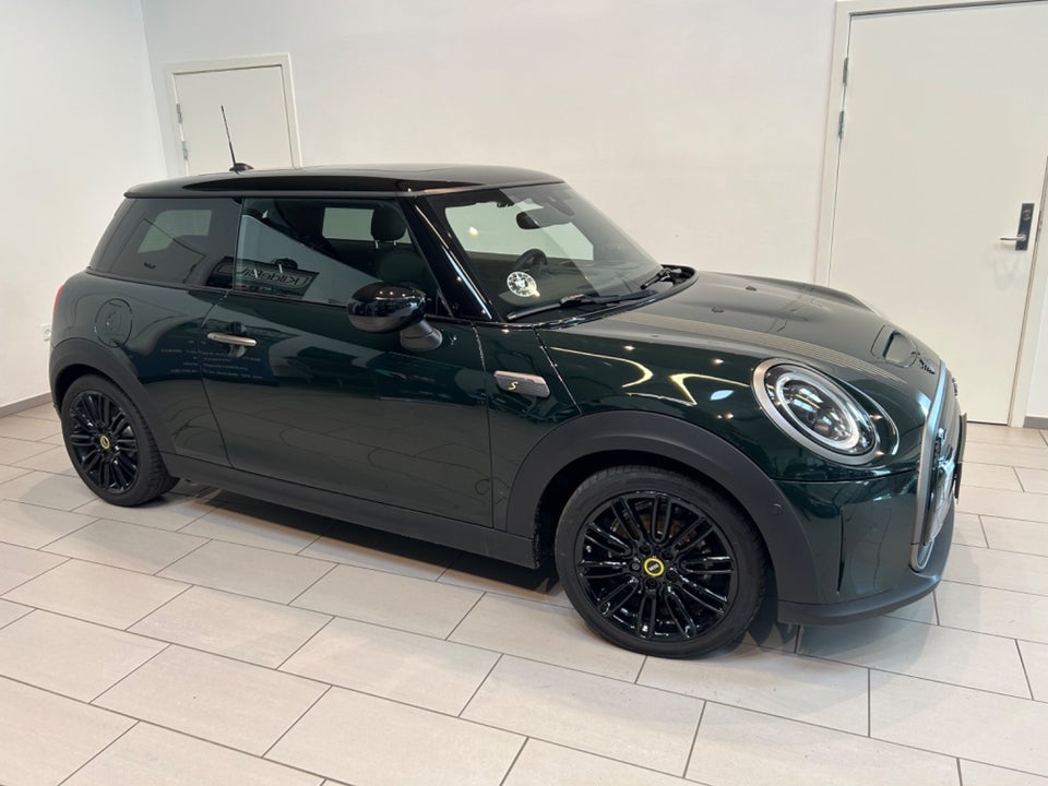 MINI Cooper SE Resolute Edition 3d