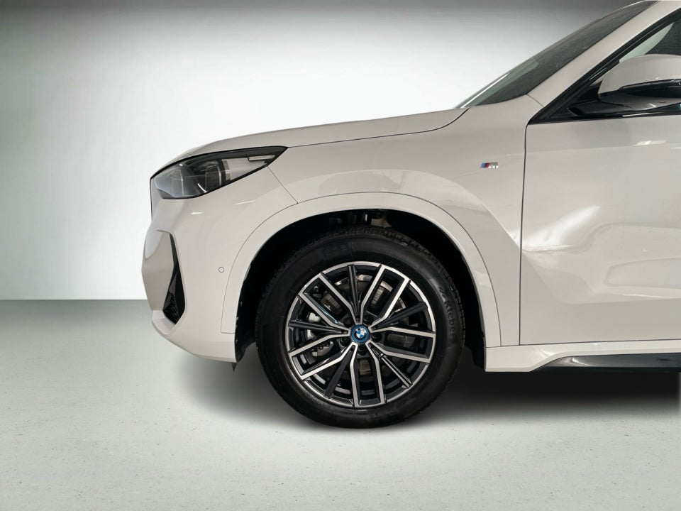 BMW iX1 xDrive30 M-Sport 5d