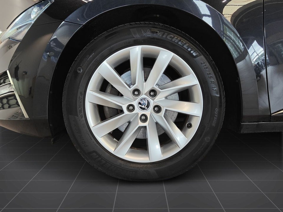 Skoda Superb 1,4 TSi iV Plus DSG 5d