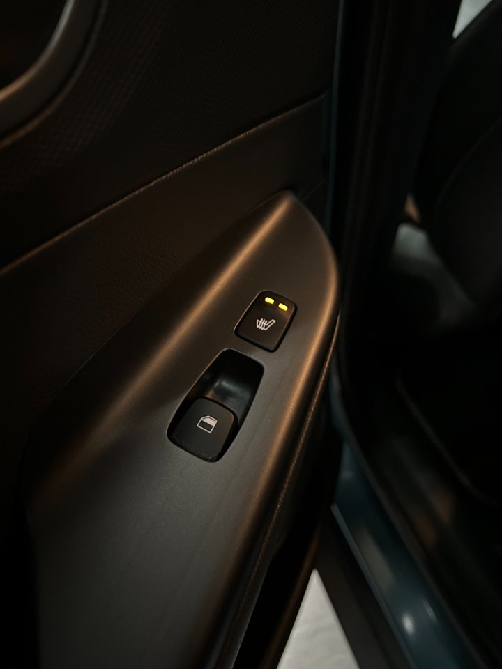 Hyundai Kona 64 EV Ultimate 5d