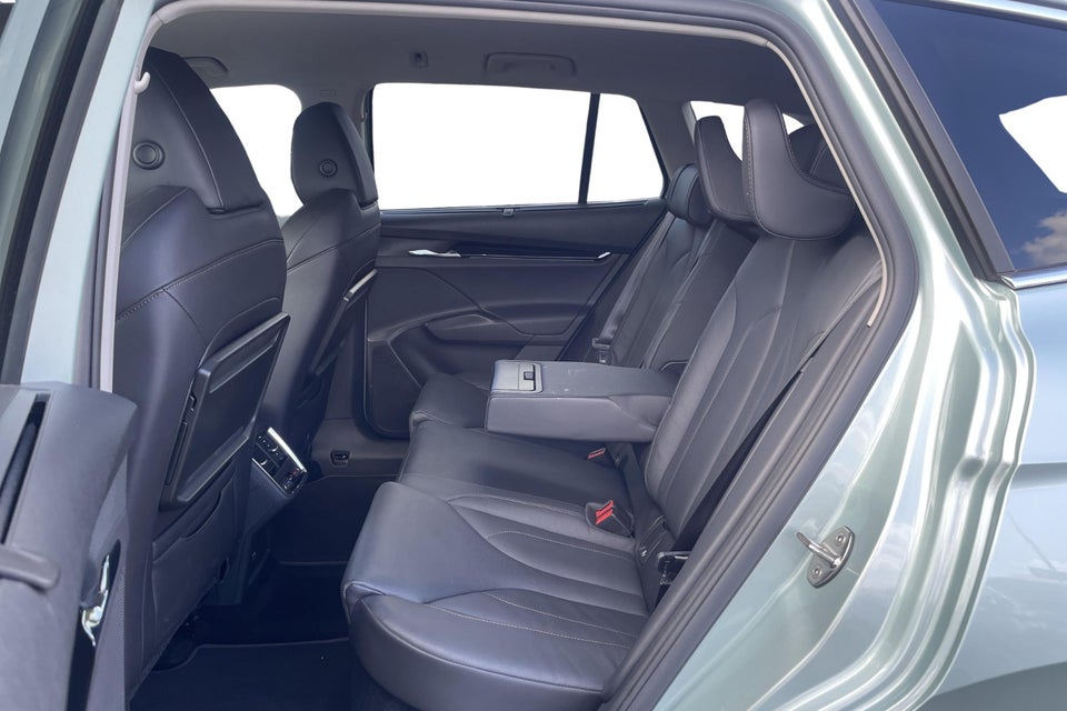 Skoda Enyaq 80 iV Suite 5d