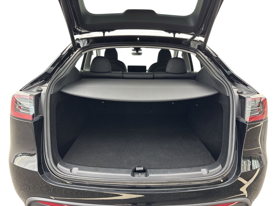 Tesla Model Y Long Range RWD 5d