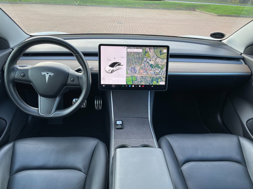 Tesla Model 3 Long Range AWD 4d