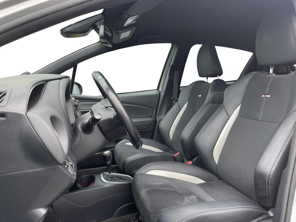 Toyota Yaris 1,5 Hybrid H3 GR Sport Smart e-CVT 5d