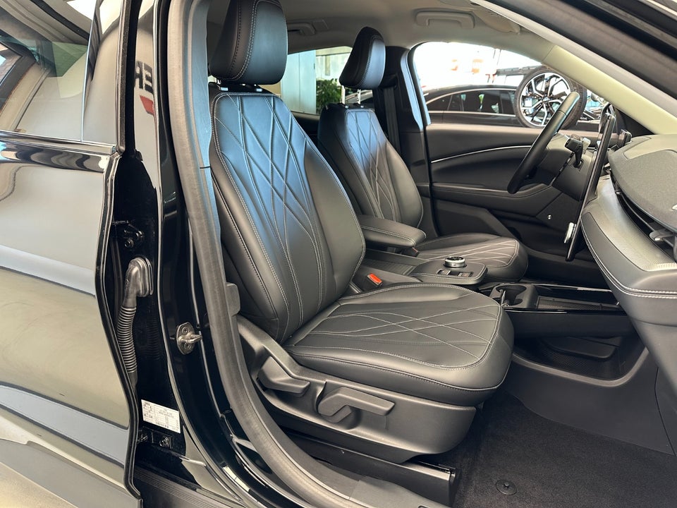 Ford Mustang Mach-E 75 Standard Range 5d