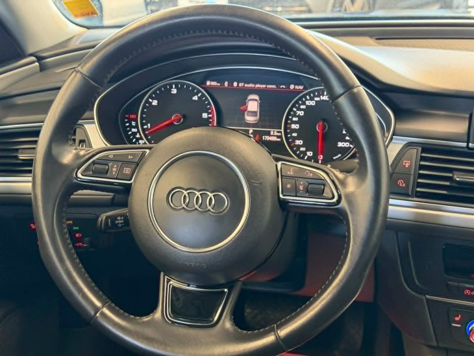 Audi A6 3,0 TDi 218 S-line S-tr. 4d