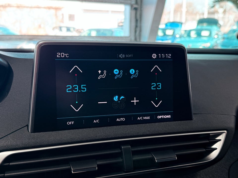 Peugeot 3008 1,2 e-THP 130 Allure 5d