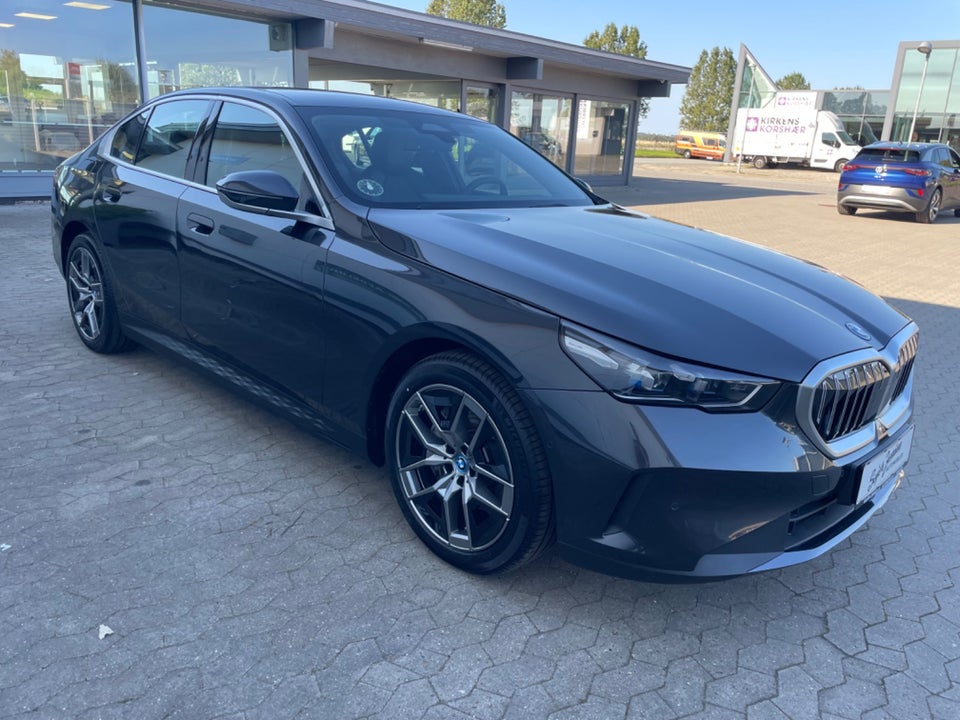 BMW i5 eDrive40 Sport Line 4d