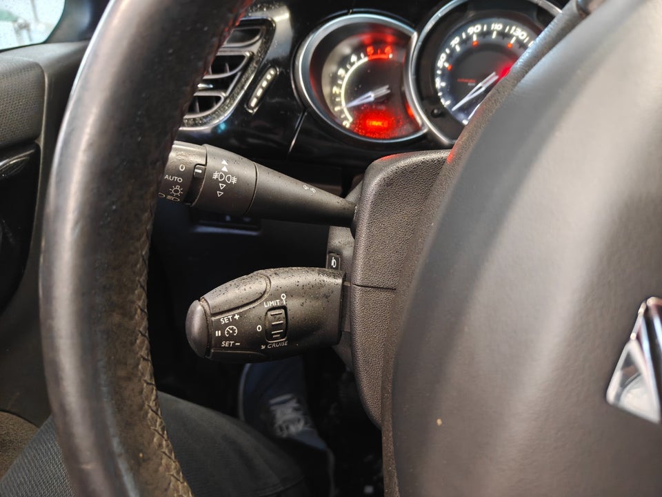 Citroën DS3 1,6 BlueHDi 100 Style 3d