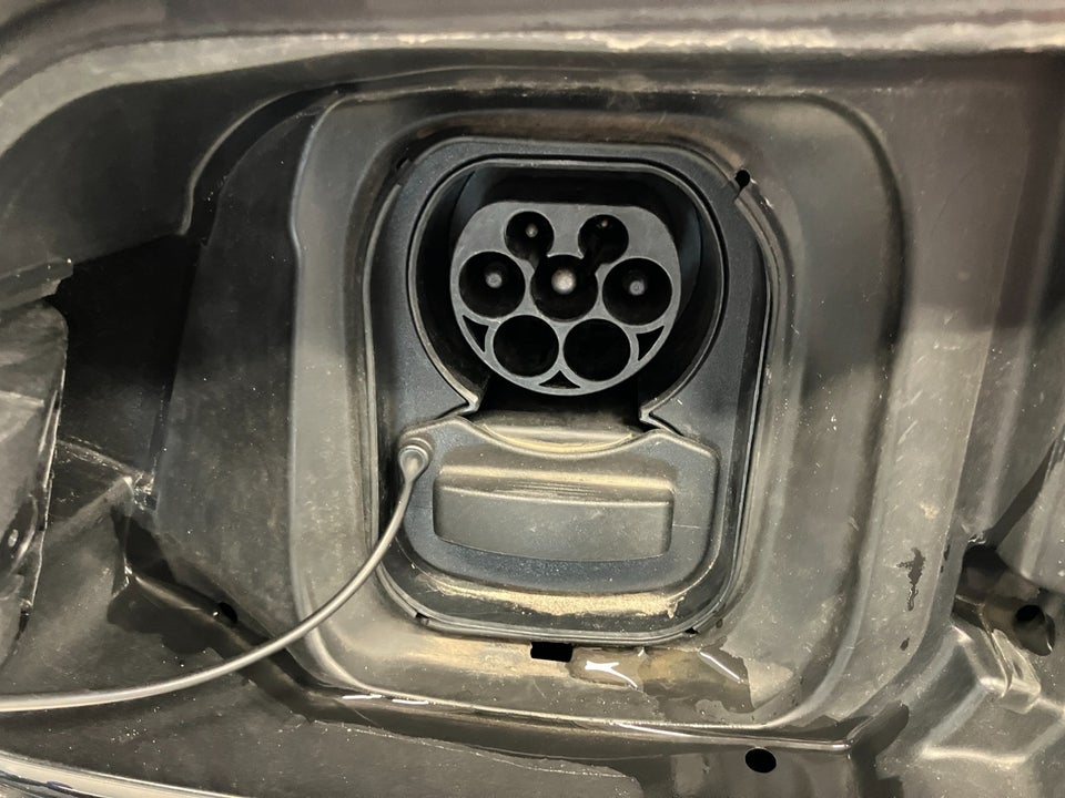 Peugeot e-2008 50 GT Line 5d