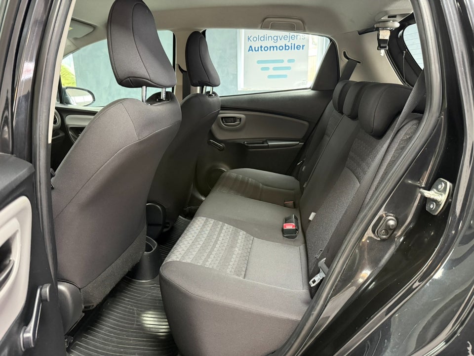 Toyota Yaris 1,0 VVT-i T2 Komfort 5d