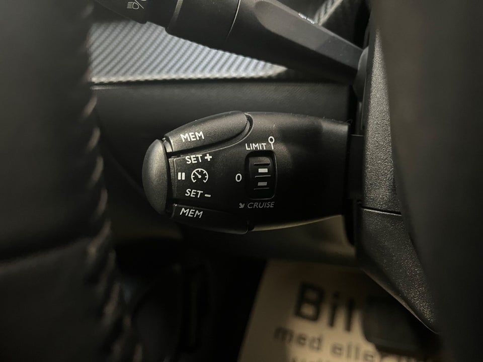 Peugeot e-208 50 Allure Pack 5d