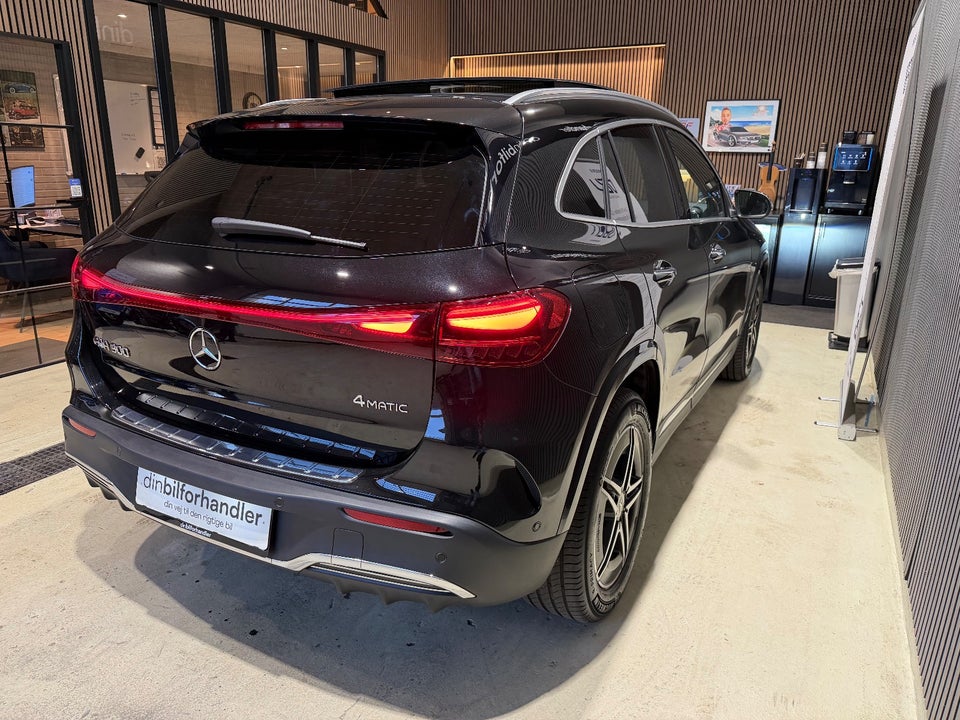 Mercedes EQA300 AMG Premium 4Matic 5d