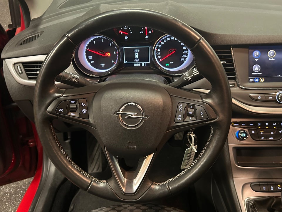 Opel Astra 1,5 D 105 Elegance 5d