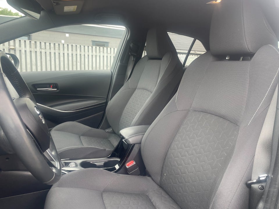 Toyota Corolla 1,8 Hybrid H3 Smart MDS 5d