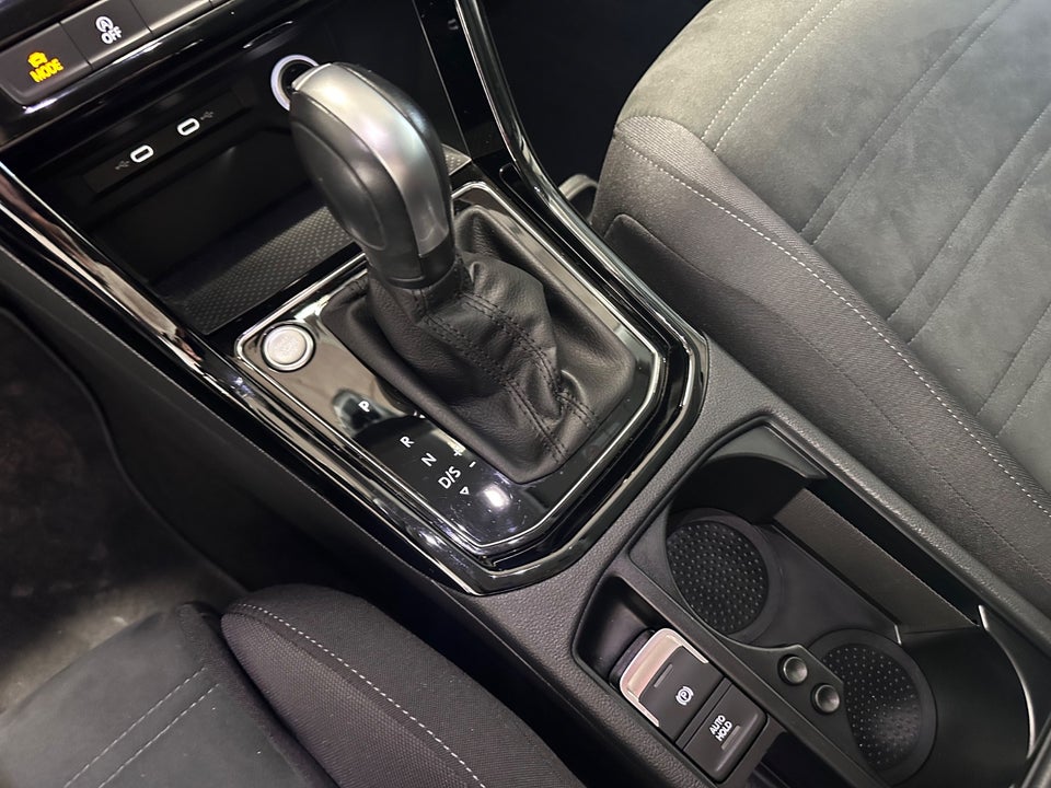 VW Touran 2,0 TDi 150 Highline DSG Van 5d