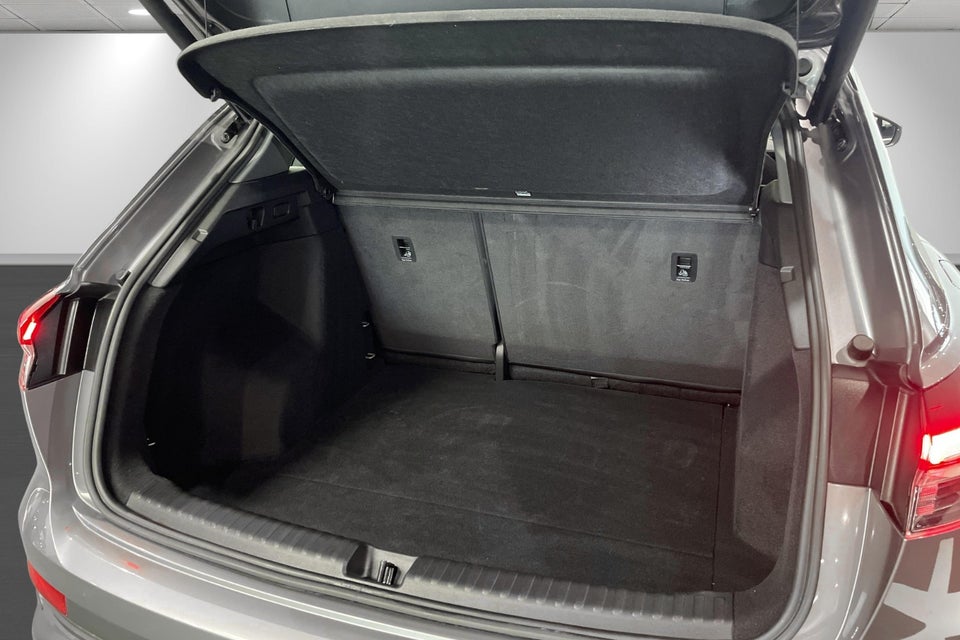 Audi Q4 e-tron 45 Progress 5d