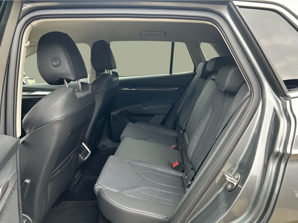 Skoda Elroq 85 iV Loft 5d