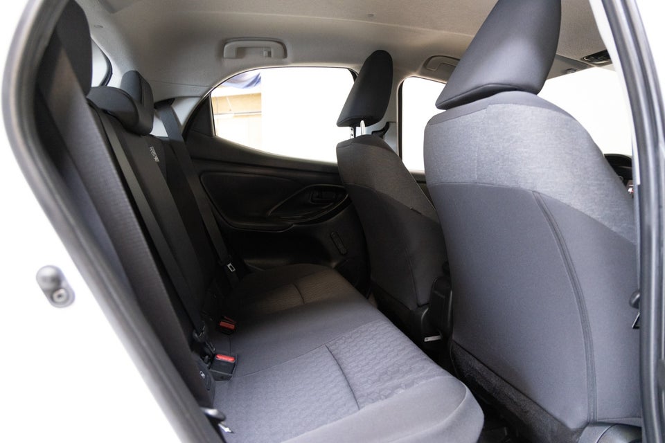 Toyota Yaris 1,5 Hybrid H3 e-CVT 5d