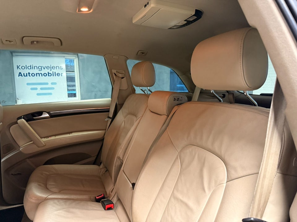 Audi Q7 3,0 TDi quattro Tiptr. 7prs 5d