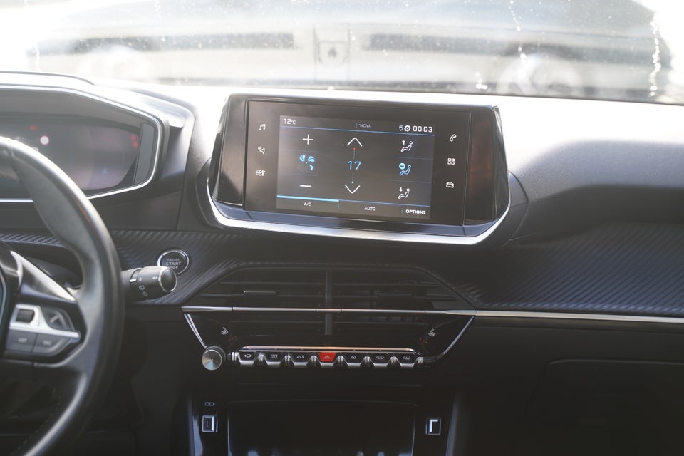 Peugeot 208 1,5 BlueHDi 100 Allure Sky 5d