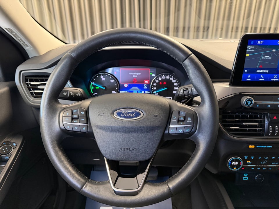Ford Kuga 2,5 PHEV Titanium CVT 5d