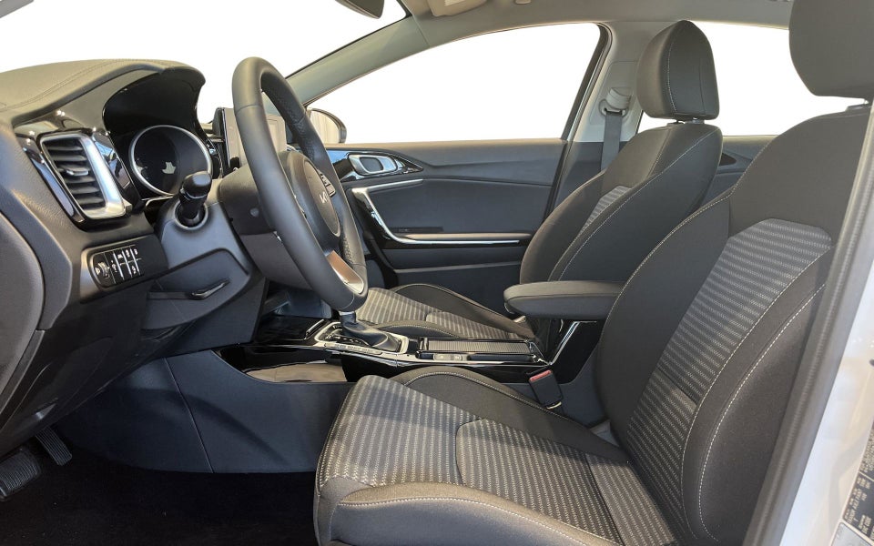 Kia XCeed 1,6 PHEV Prestige DCT 5d