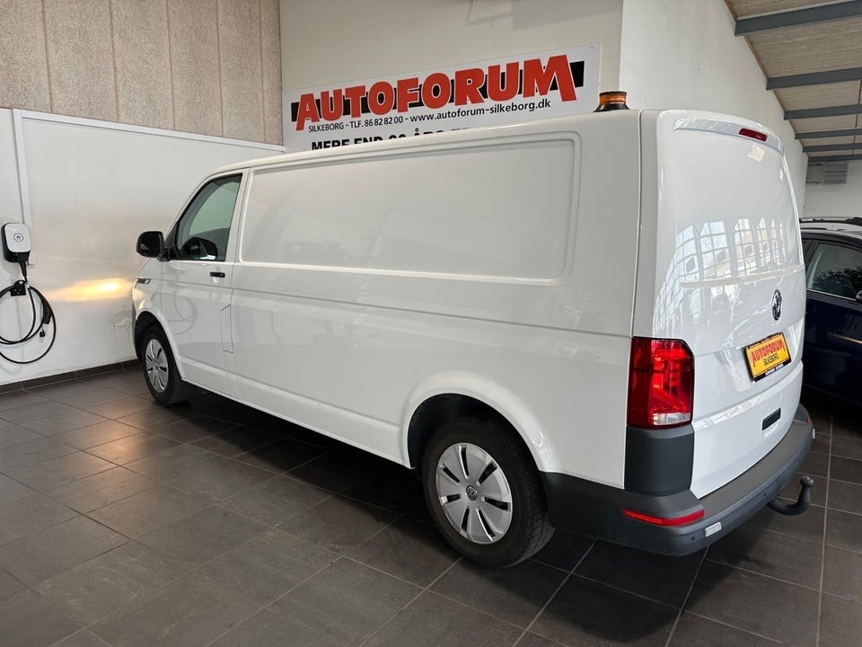 VW Transporter 2,0 TDi 150 Kassevogn DSG lang