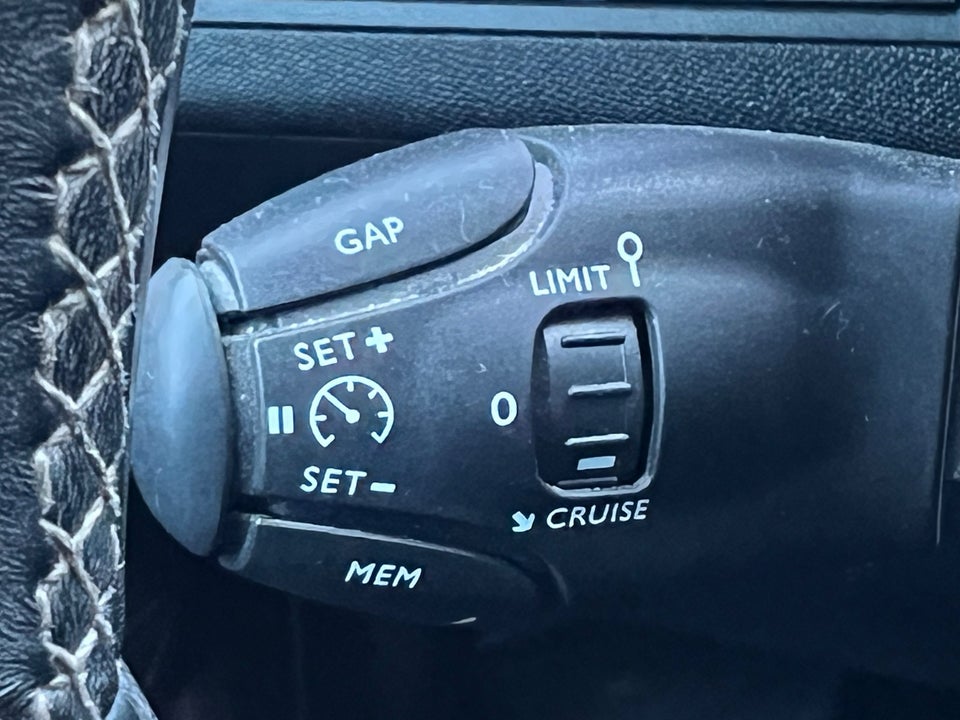 Peugeot 5008 1,5 BlueHDi 130 Allure EAT8 7prs 5d