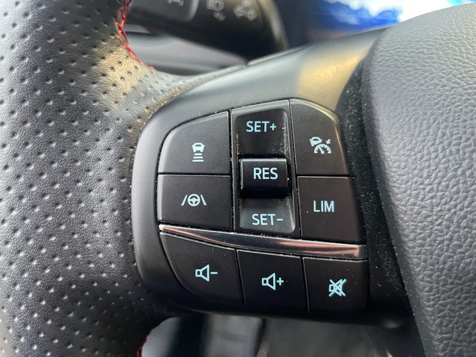 Ford Kuga 2,5 PHEV ST-Line X CVT 5d