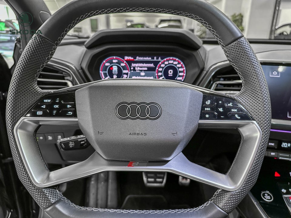 Audi Q4 e-tron 45 Ultra quattro 5d