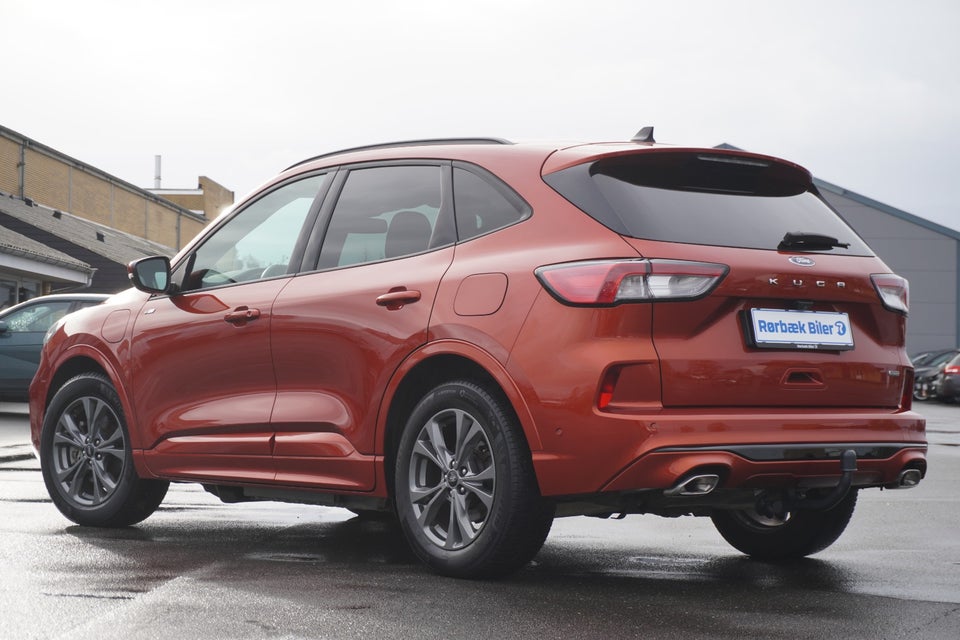 Ford Kuga 2,5 PHEV ST-Line CVT 5d