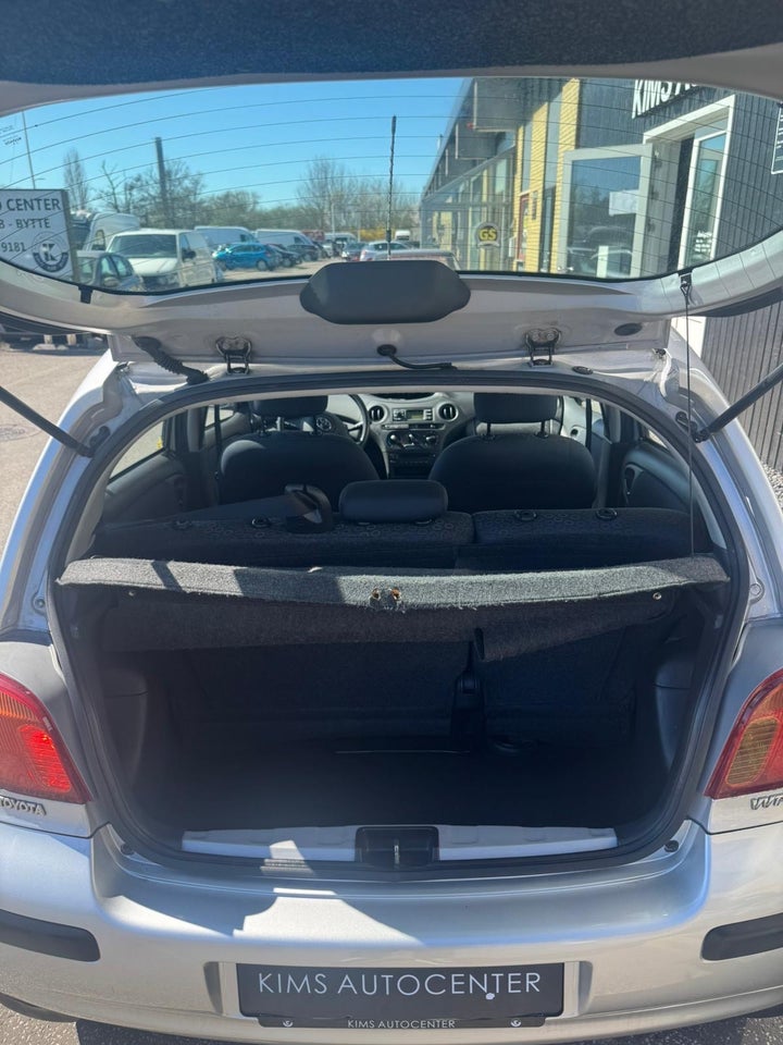 Toyota Yaris 1,0 Sol MMT 5d