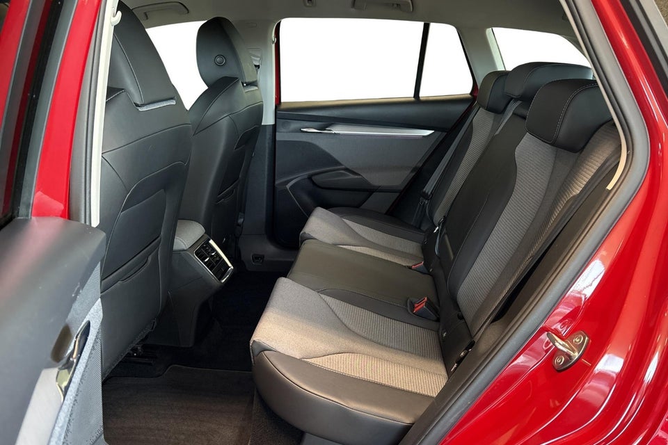 Skoda Enyaq 80 iV Loft 5d