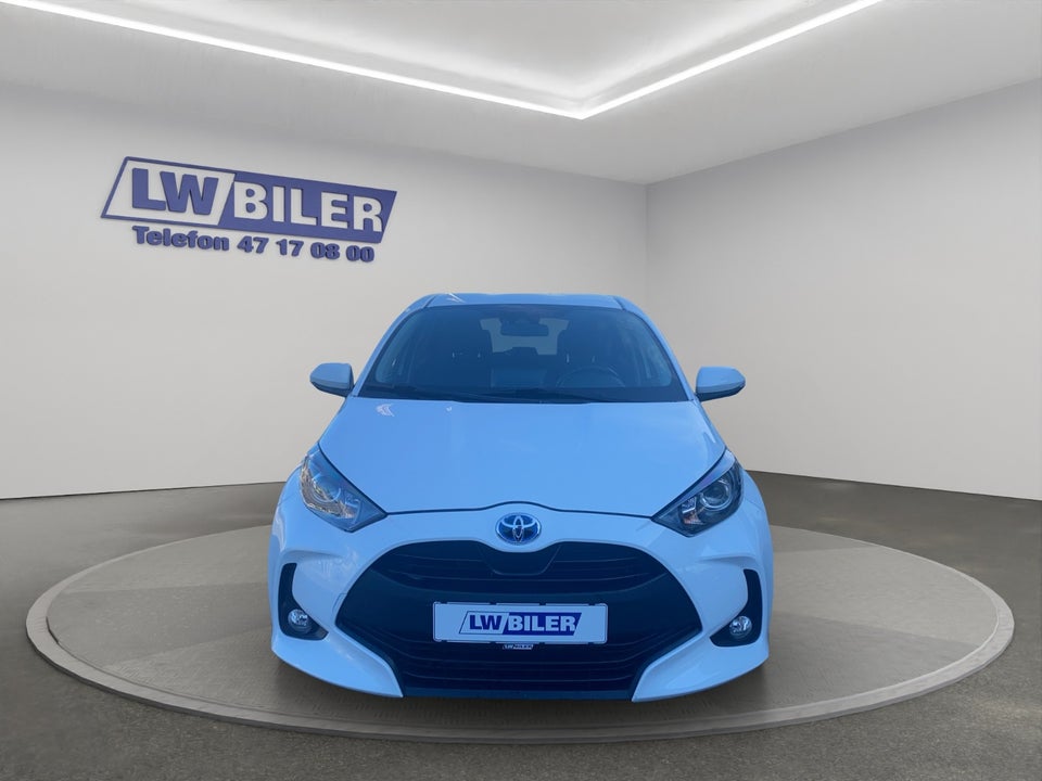 Toyota Yaris 1,5 Hybrid Essential e-CVT 5d