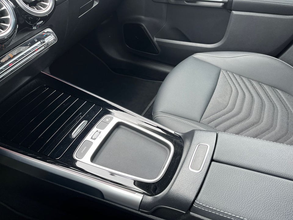 Mercedes EQB300 Progressive Advance Plus 4Matic 5d