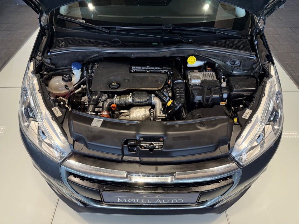 Peugeot 208 1,6 BlueHDi 100 Allure Sky 5d