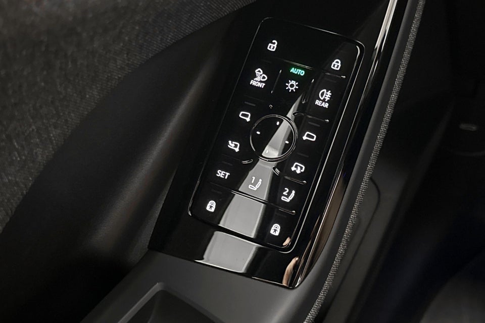 Audi Q6 e-tron Ultra quattro 5d