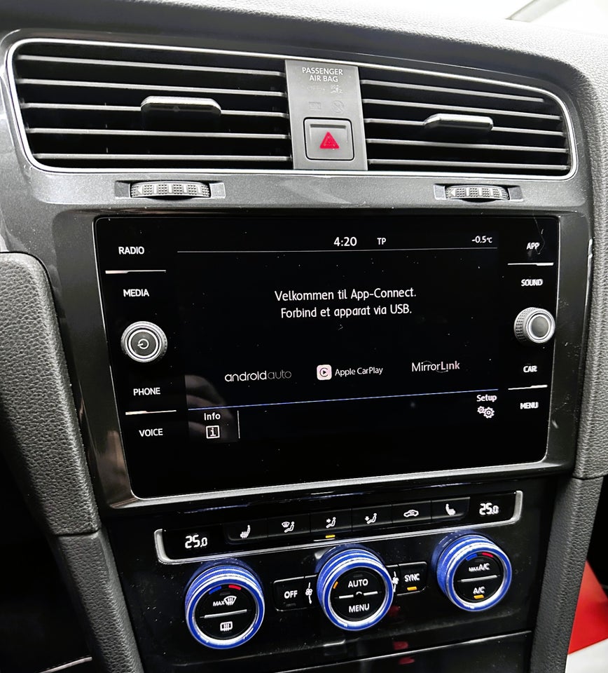 VW Golf VII 1,5 TSi 130 Comfortline DSG 5d