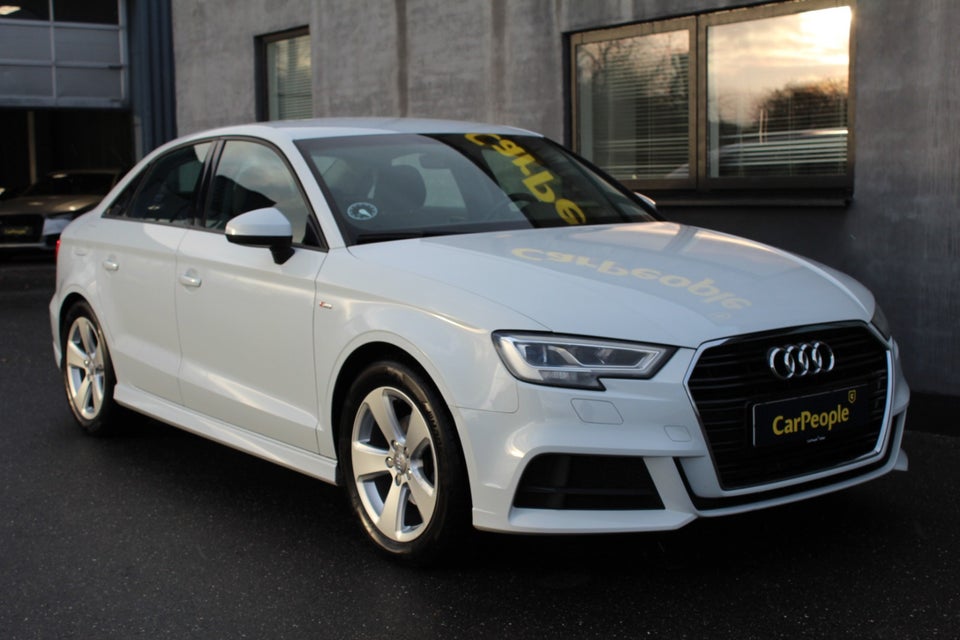 Audi A3 35 TFSi Sport Limited S-tr. 4d