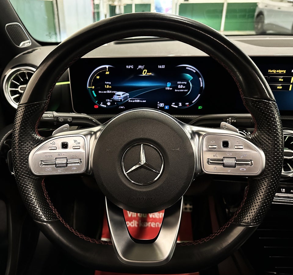 Mercedes A220 2,0 AMG Line aut. 4Matic 5d